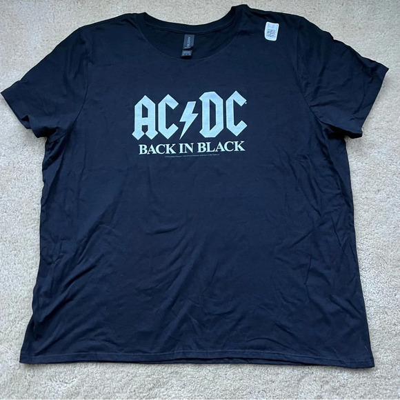 NWT Gildan Softstyle Women's “AC/DC Back in Black” Black Cotton T-shirt - XXL - Picture 1 of 8